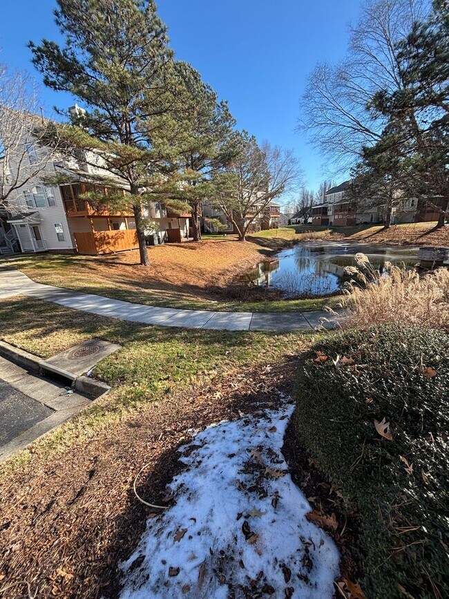 Building Photo - Beautiful 3-Bedroom, 2.5-Bathroom Condo at...