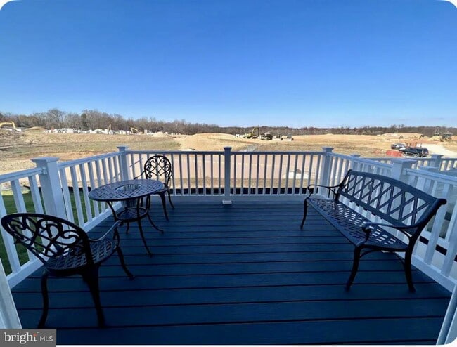 Building Photo - 5088 Silver Oak Dr