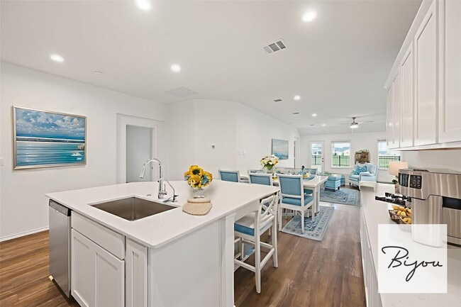 Building Photo - 3085 Emerald Ocean Dr