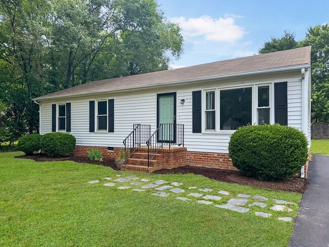 Primary Photo - Charming home in the heart of Mechanicsville!
