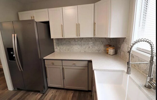 Building Photo - 5733 Waterwood Dr