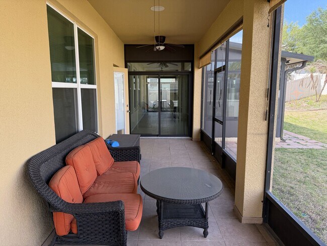 Building Photo - Gorgeous 5 bedrooms, 4 bath, 3 car garage single family home in Clermont