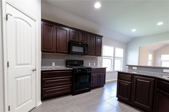 Building Photo - 8238 Arezzo Dr