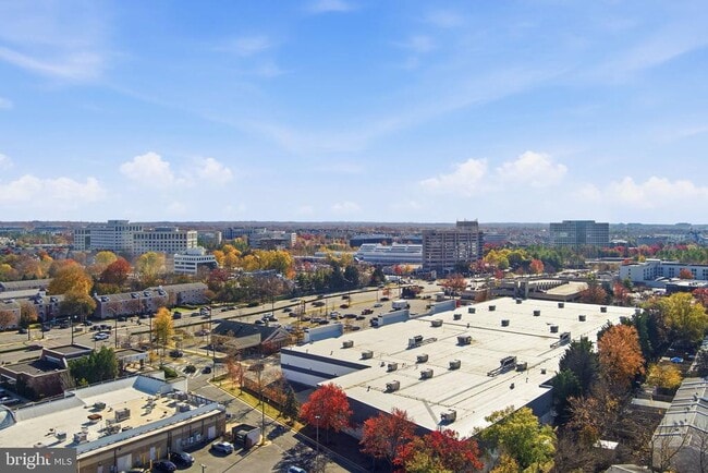 Building Photo - 2136 Glacier Rd