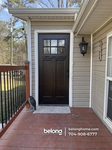 Building Photo - 5724 Phillips St