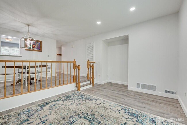Building Photo - 822 Darlington Dr