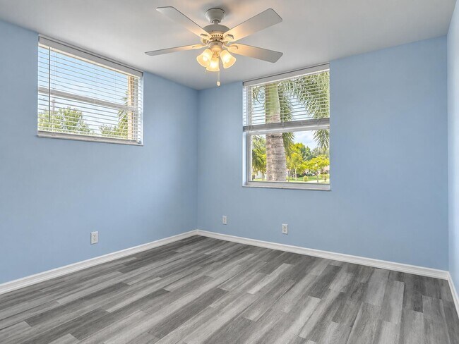 Building Photo - 9 Willowbrook Ln