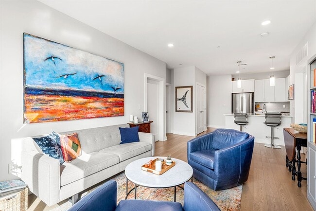 Building Photo - 65 Washington St