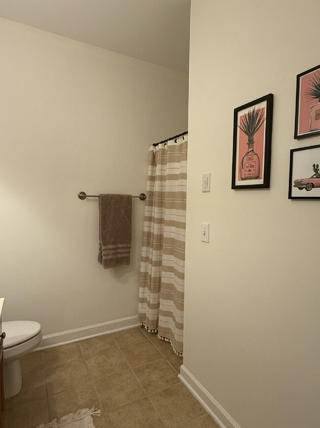 Building Photo - FANTASTIC LOCATION!! 2BR/2.5BA Townhouse in Historic Waverly area!