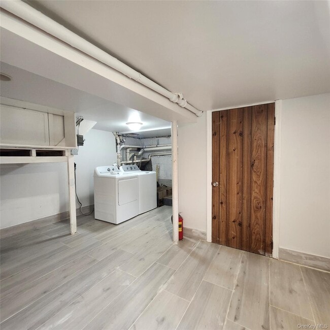 Building Photo - 34 Parkside Dr