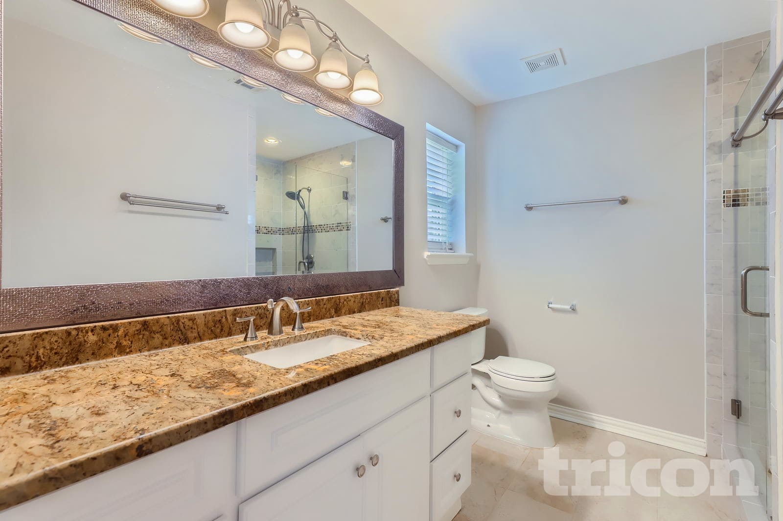 Building Photo - 2113 Tampico Dr