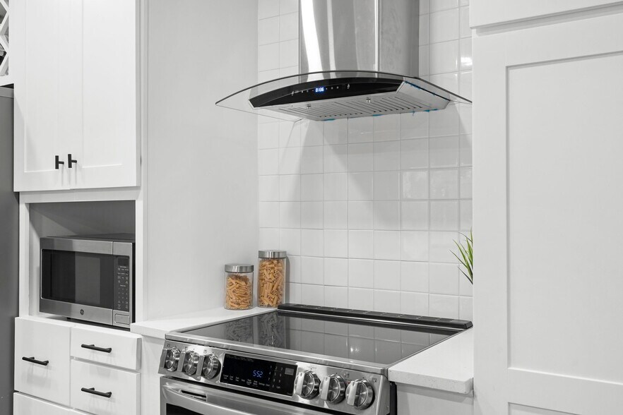 Building Photo - 505 Lake Shore Dr