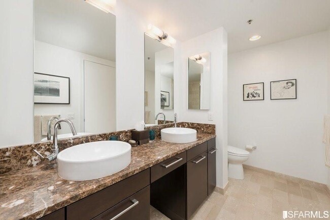 Building Photo - 631 Folsom St