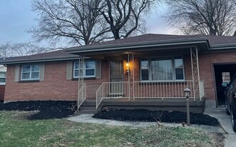 Building Photo - 2606 Crums Ln