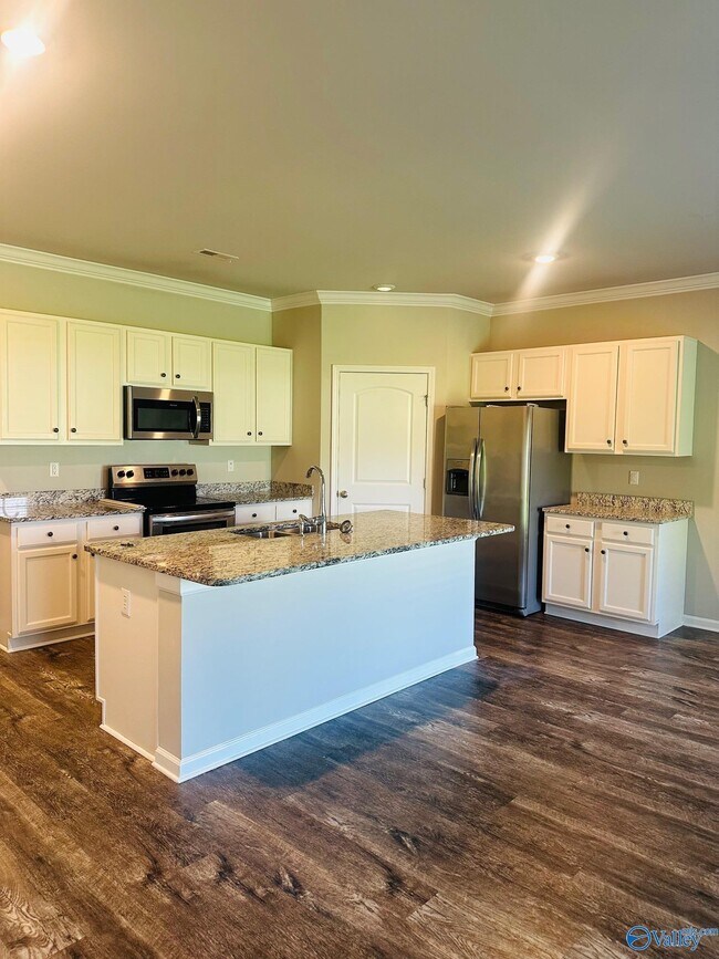 Building Photo - 14843 Norfleet Dr