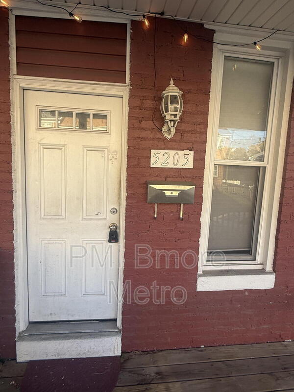 Building Photo - 5205 Craig Ave