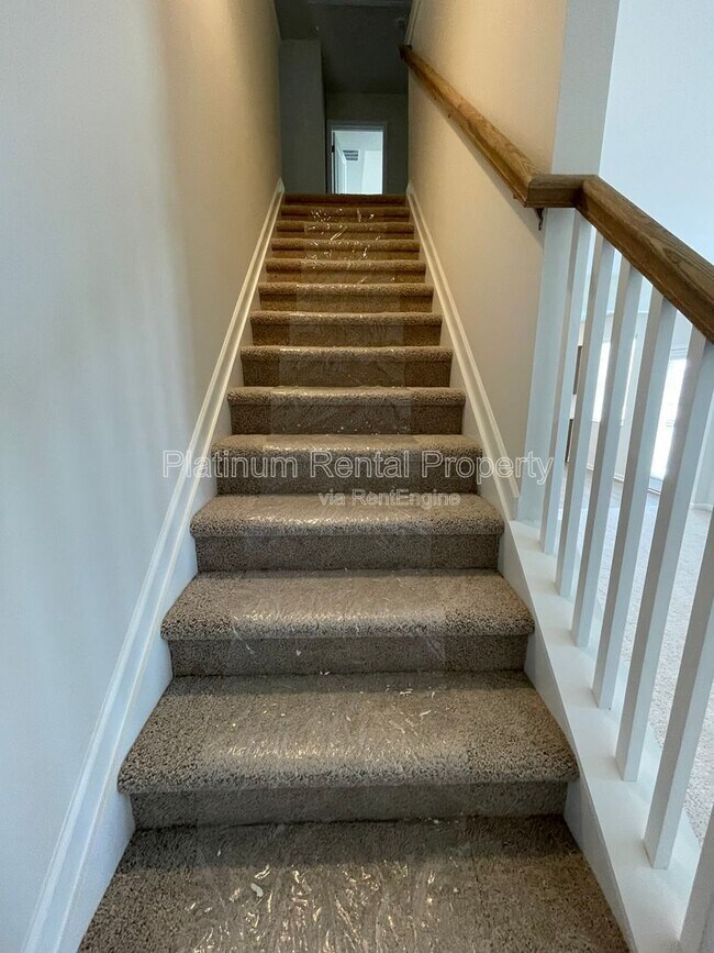 Building Photo - 74 Hampton Rdge Wy