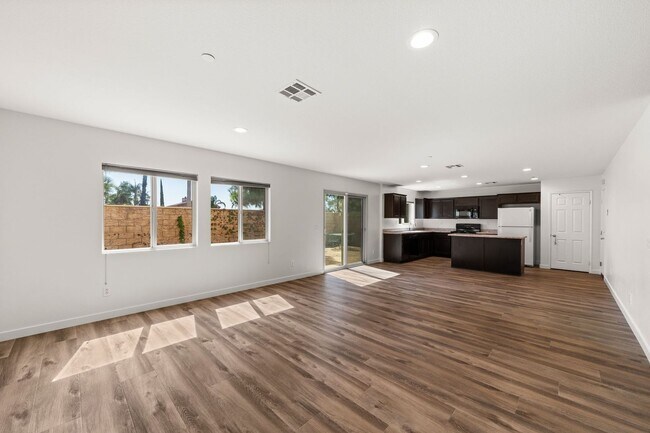 Building Photo - 6997 Alderwood Dr