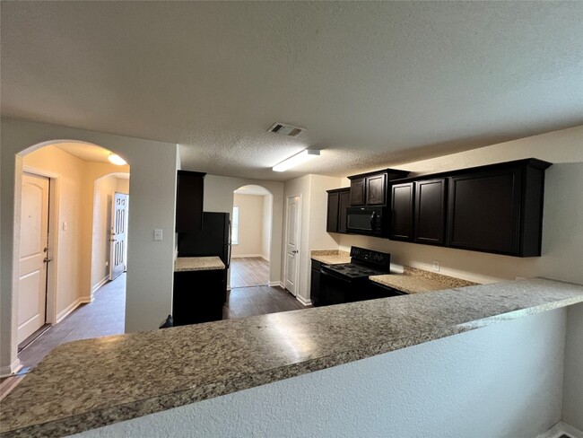 Building Photo - 221 Koontz Lp