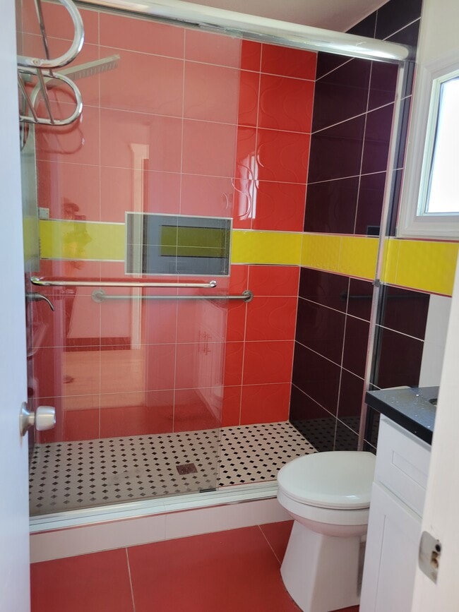 restroom #2 - 11721 Puryear Ln