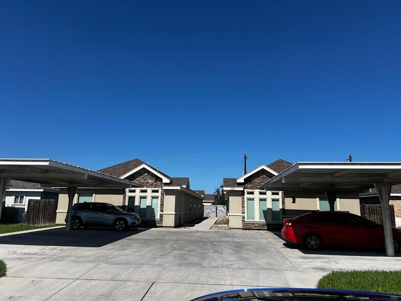 Building Photo - 3813 Whitewing Ave
