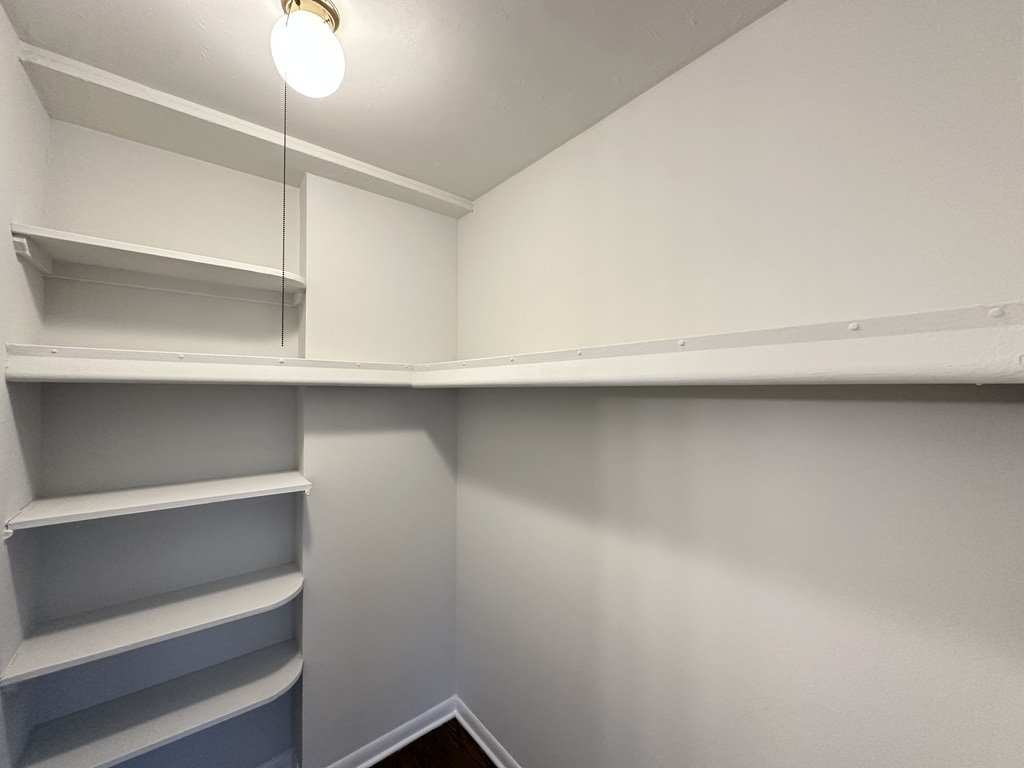 Building Photo - 1350 N Dearborn St