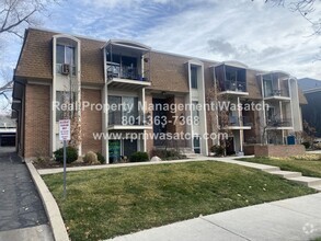 Building Photo - Come See This Charming 1-Bedroom 1 Bathroo...