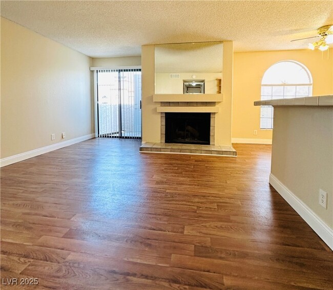 Building Photo - 2977 Juniper Hills Blvd
