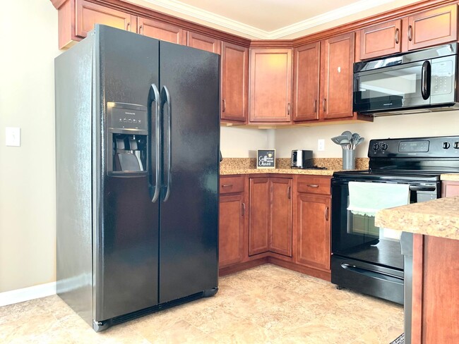 Building Photo - 308 Sam Houston Cir