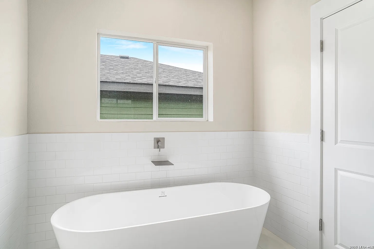 Building Photo - Room in Single Family Home on Pharaoh Run