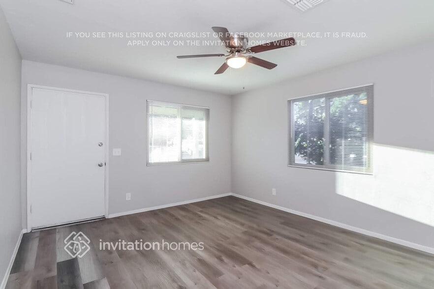 Building Photo - 811 E Alice Ave