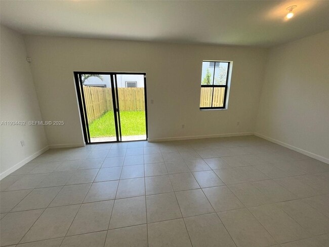 Building Photo - 11912 SW 244 Ln