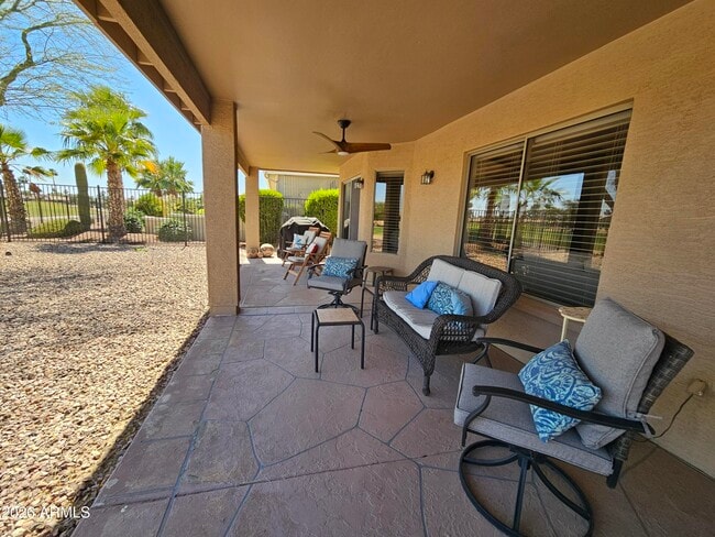 Building Photo - 14909 W Crenshaw Dr