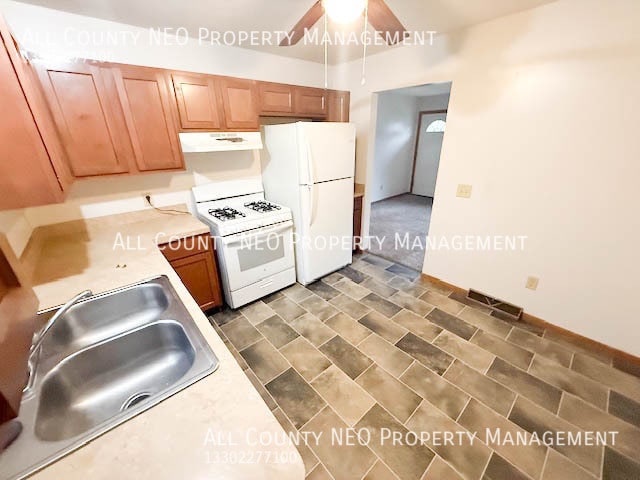 Building Photo - 1319 Sparhawk Ave