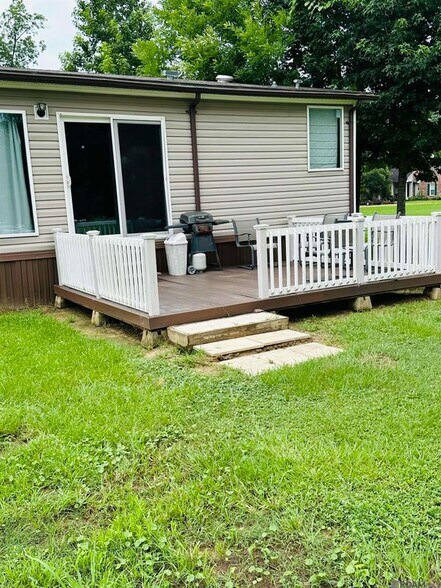 Building Photo - 36363 Big Oak Dr
