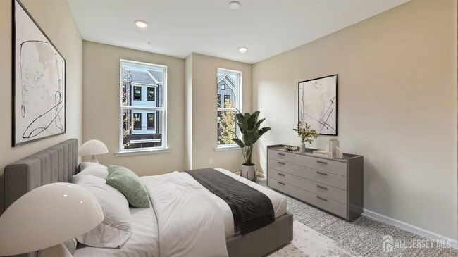 Building Photo - 618 Sadie Cir