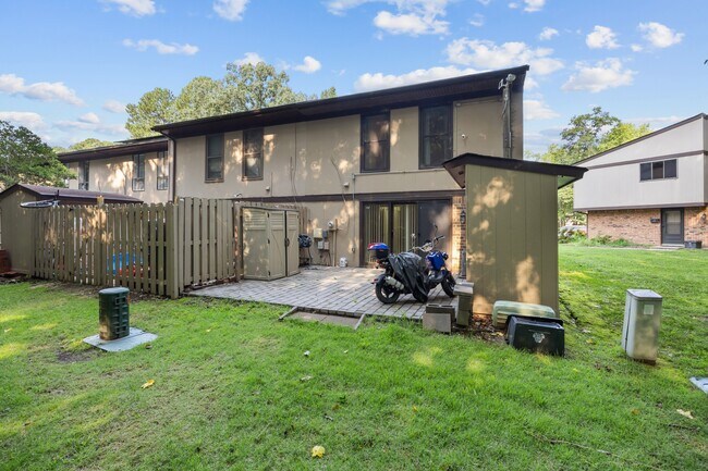 Building Photo - 1148 Willow Green Dr