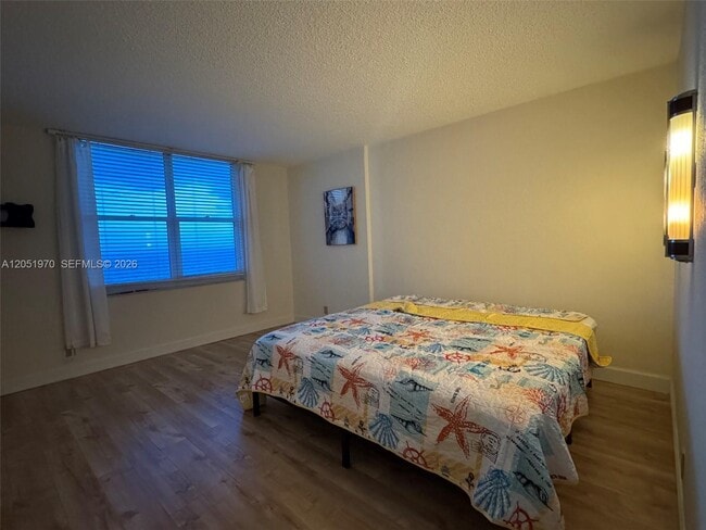 Building Photo - 2501 S Ocean Dr
