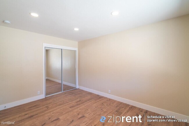 Building Photo - 4 br, 2 bath House - 5200 Elbert Way, Sacr...