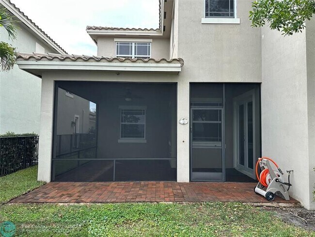 Building Photo - 9751 Blue Isle Bay