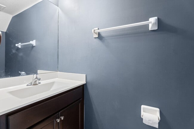 Building Photo - 5313 Ashley River Rd