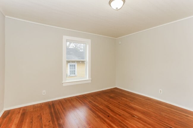 Building Photo - Charming Home for Rent – Griffin, GA - $500 off on 1st month's rent