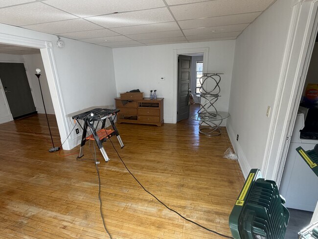 Building Photo - 1517 11th Ave S