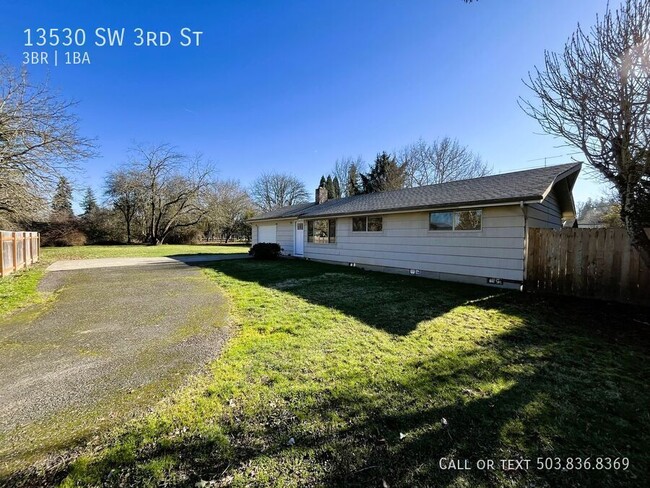 Building Photo - Charming & Secluded Home Tucked Away on 0....