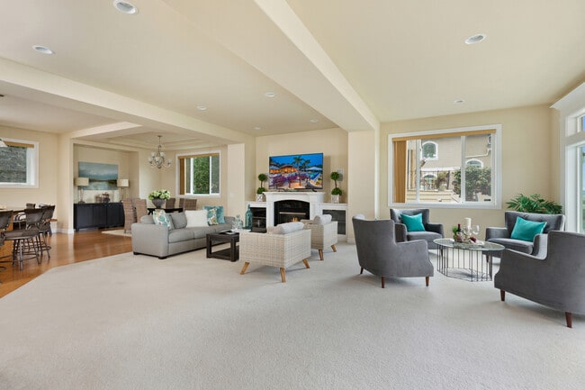 Building Photo - 351 Lind Ave NW