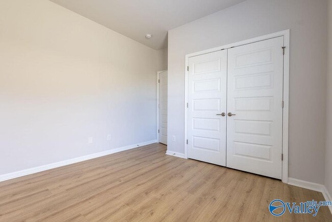 Building Photo - 143 Sager Cir