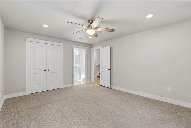 Building Photo - Available now!! 7 Bedroom/3.2 Bathroom home in Lehi