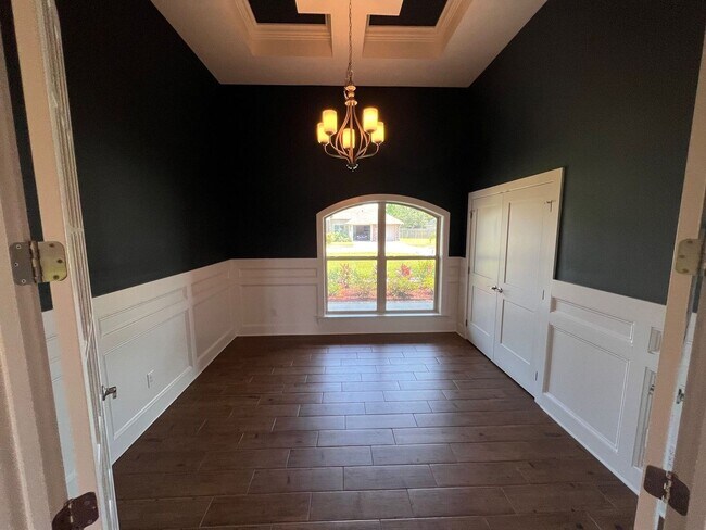 Building Photo - 5148 Sandy Shores Dr
