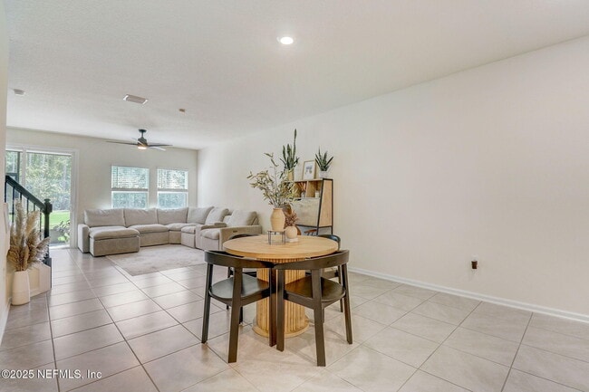 Building Photo - 135 Coastline Wy