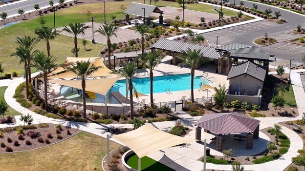 Building Photo - 3241 E Malibu Dr